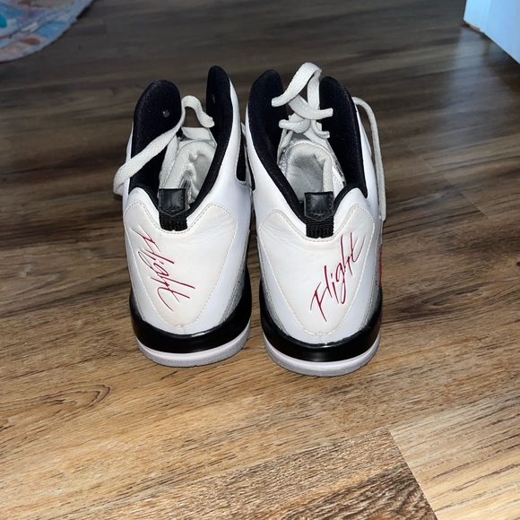 Jordan flight shoes - Picture 4 of 4